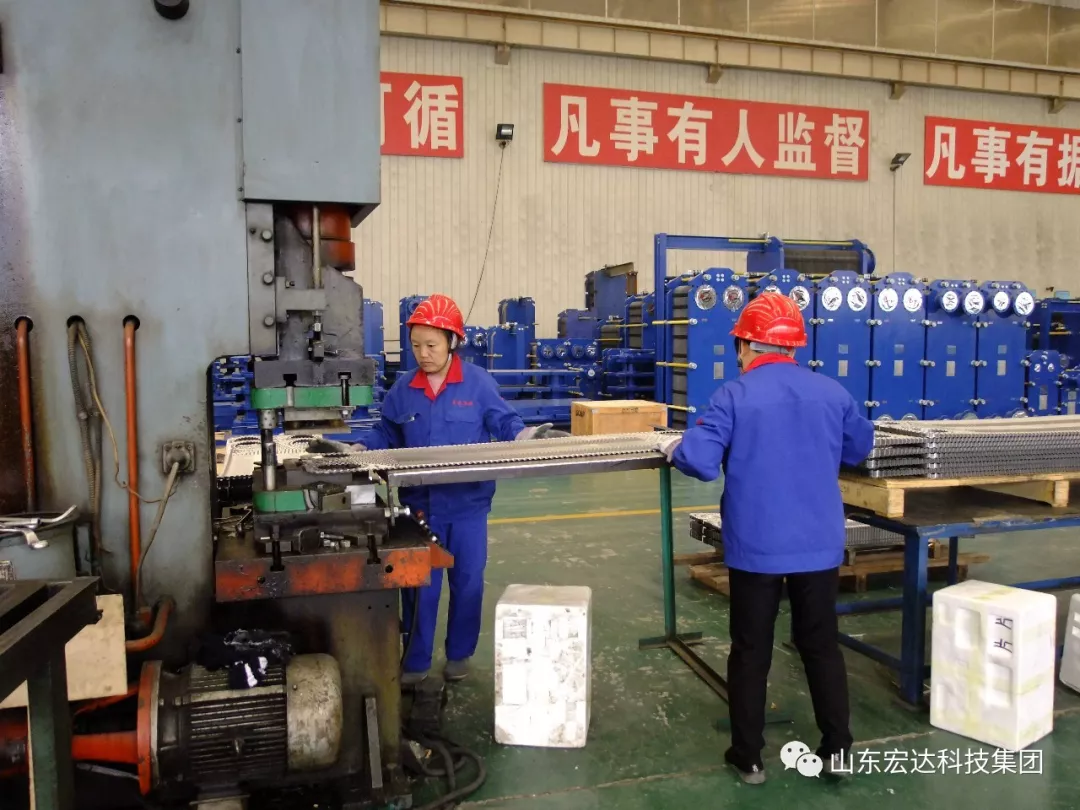 3377体育(中国官网)集团科技有限公司车间实景