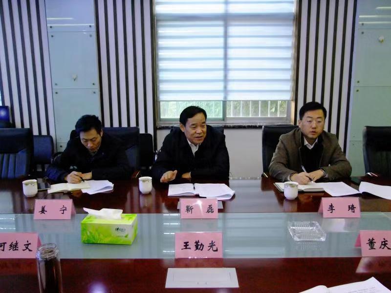 济南市民营经济发展局局长靳磊到3377体育(中国官网)集团科技有限公司集团调研