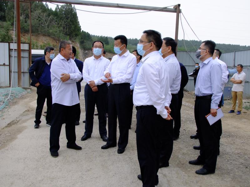 抓住项目不放松---王勤光到3377体育(中国官网)集团科技有限公司集团调研重点项目情况