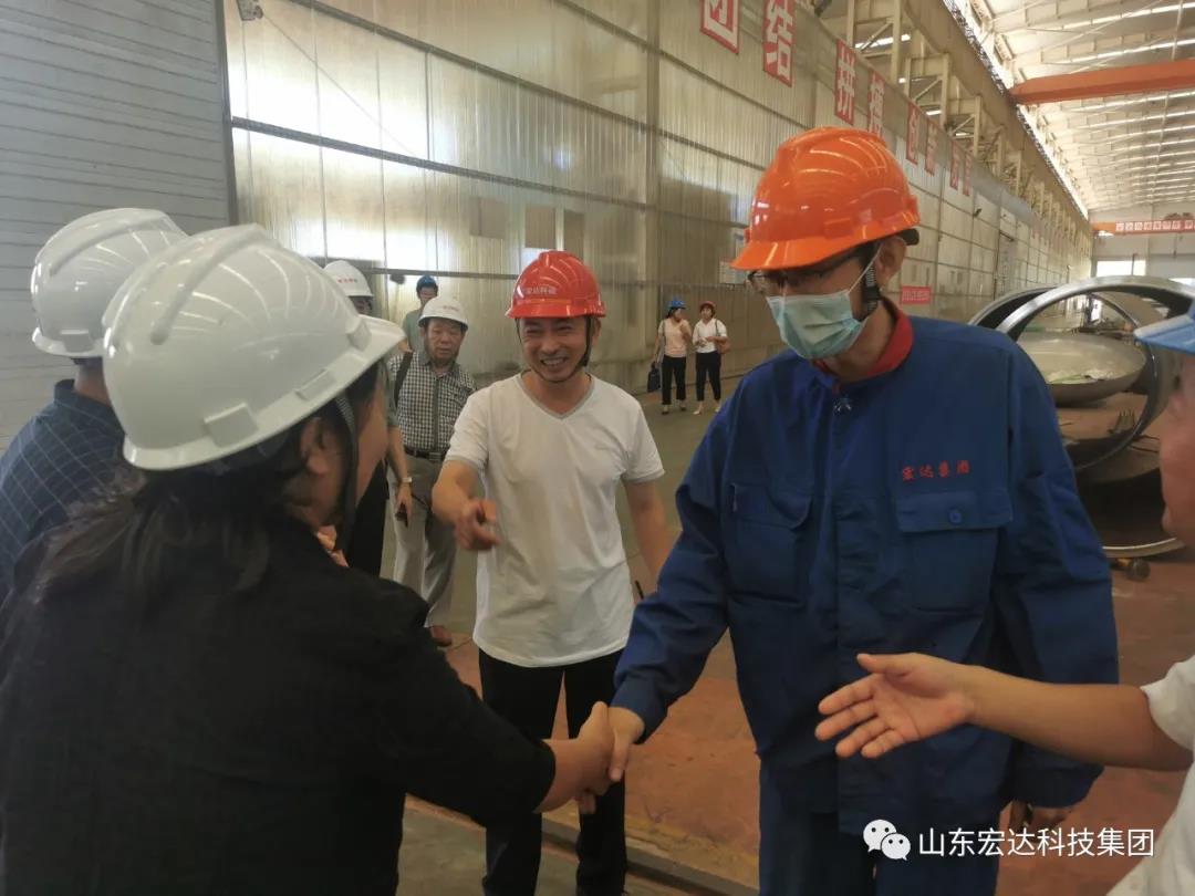市总工会副主席于虹到3377体育(中国官网)集团科技有限公司集团调研
