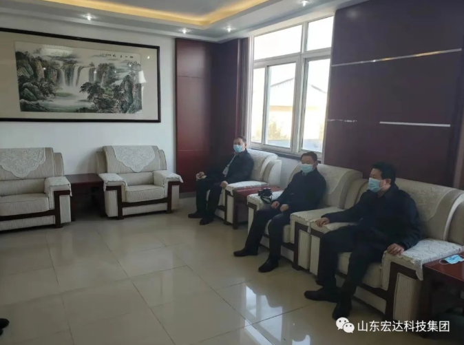 山东3377体育(中国官网)集团科技有限公司集团副总经理张广义到开发区派出所慰问